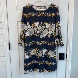 Old Navy floral dress, size Medium